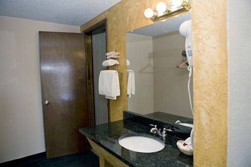 גאניסון Abc Motel מראה חיצוני תמונה